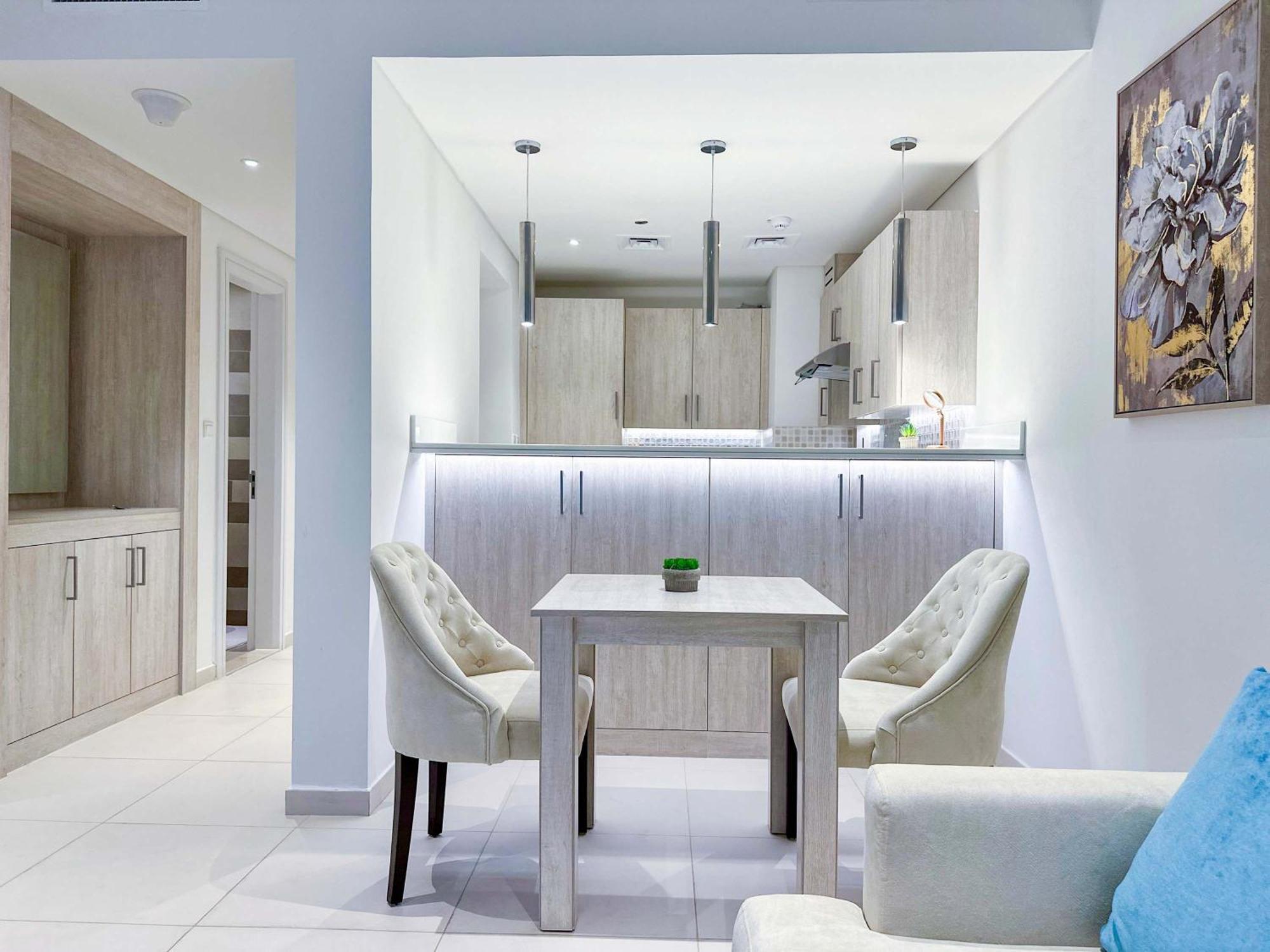 Beachfront Oasis With Panoramic Views - Seven Palm Apartment